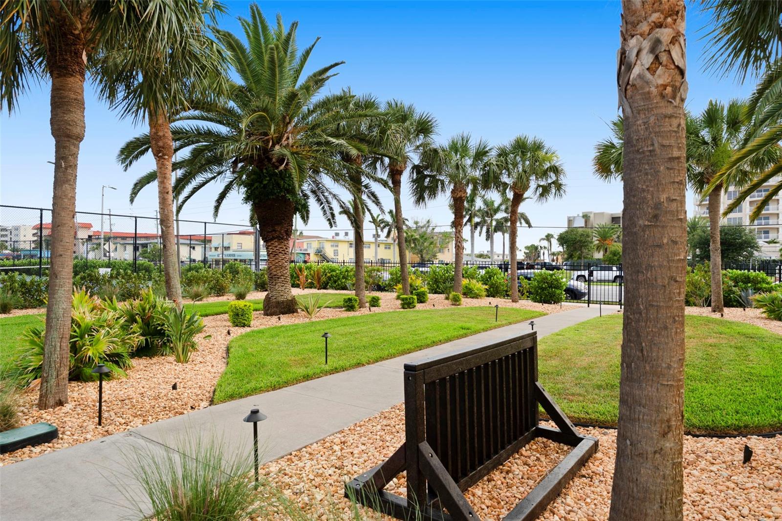 LAS BRISAS CONDO - Residential