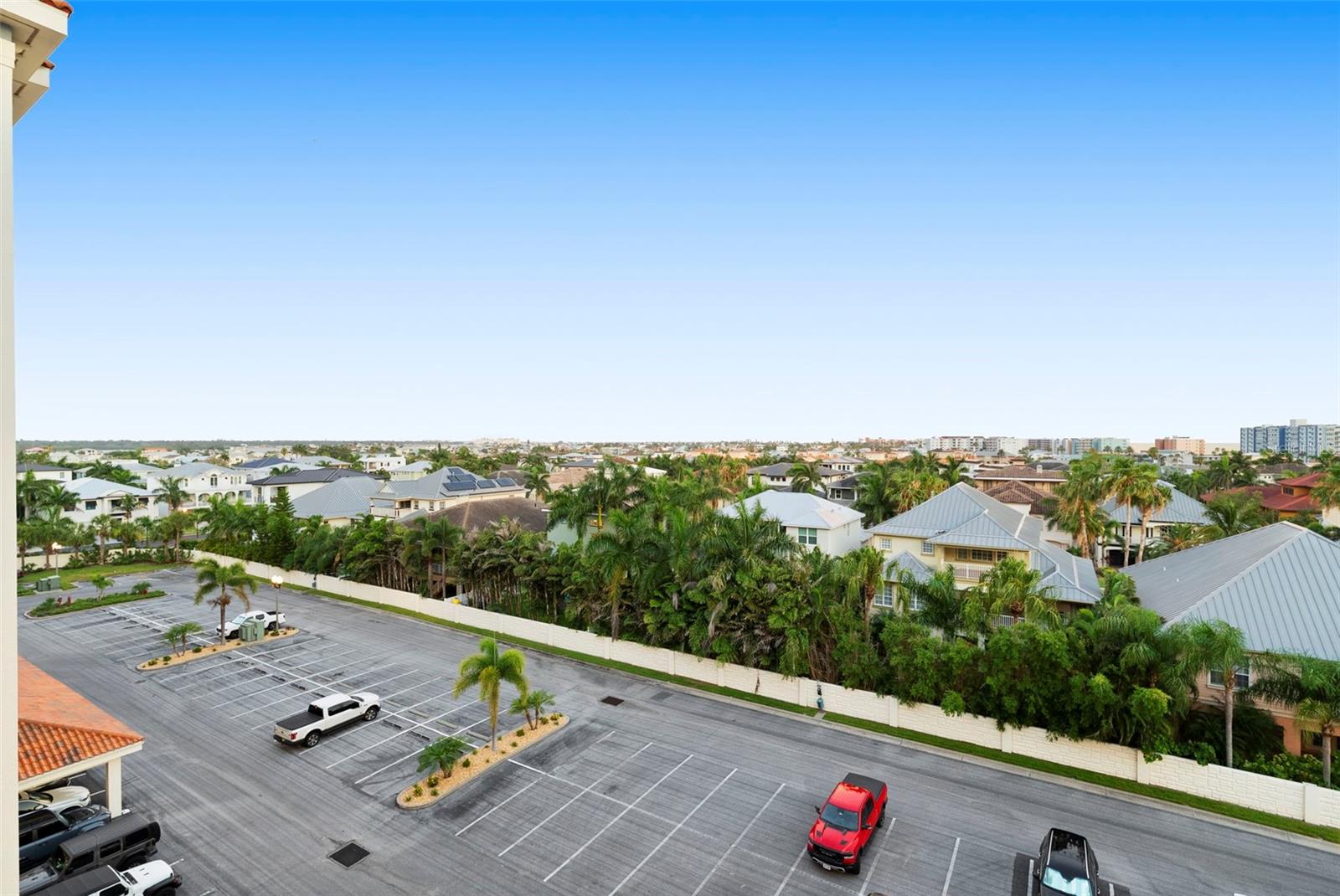 LAS BRISAS CONDO - Residential