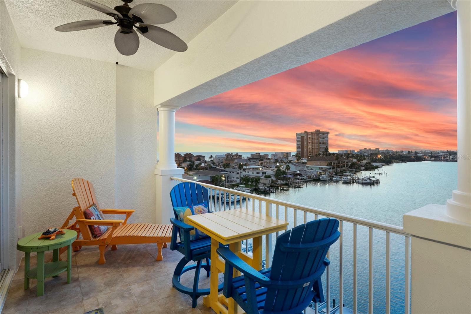 LAS BRISAS CONDO - Residential