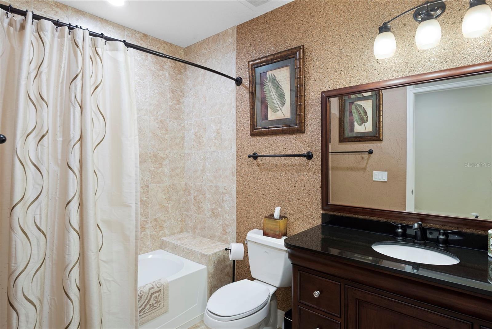 LAS BRISAS CONDO - Residential