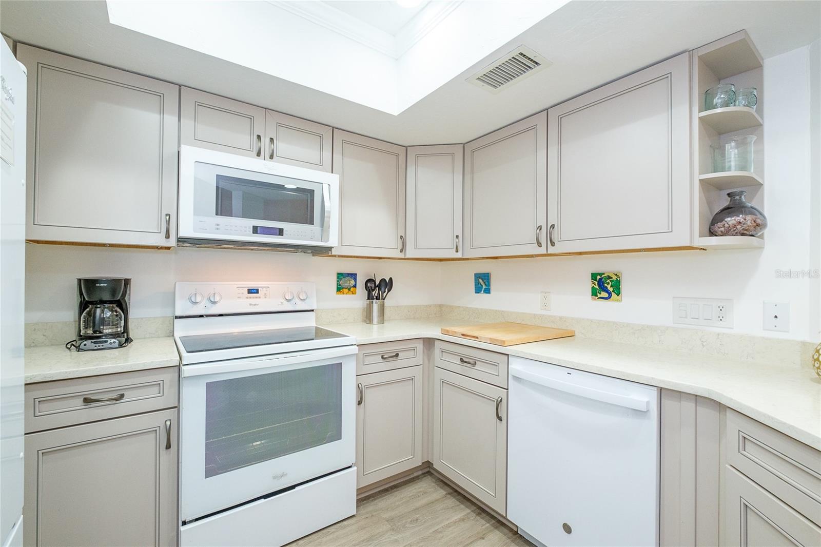 BEACH VILLAS BLDG 31 - Residential
