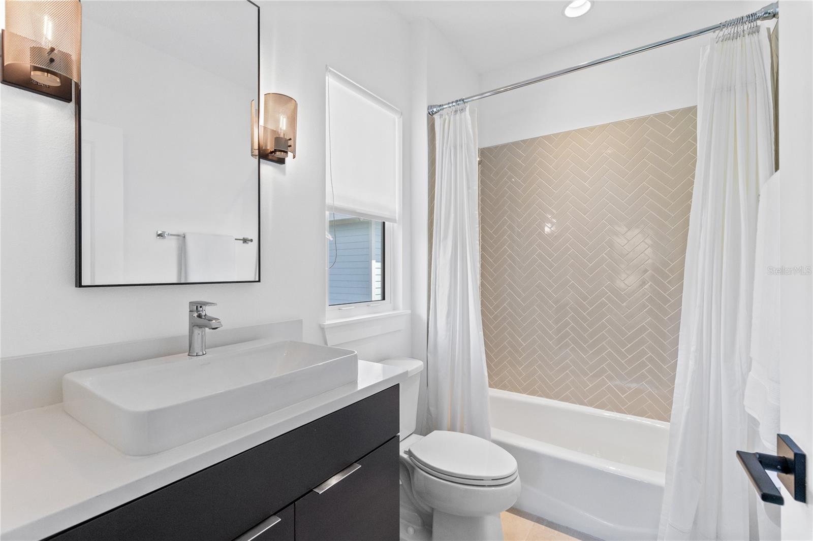 WESLYN PARK - Residential