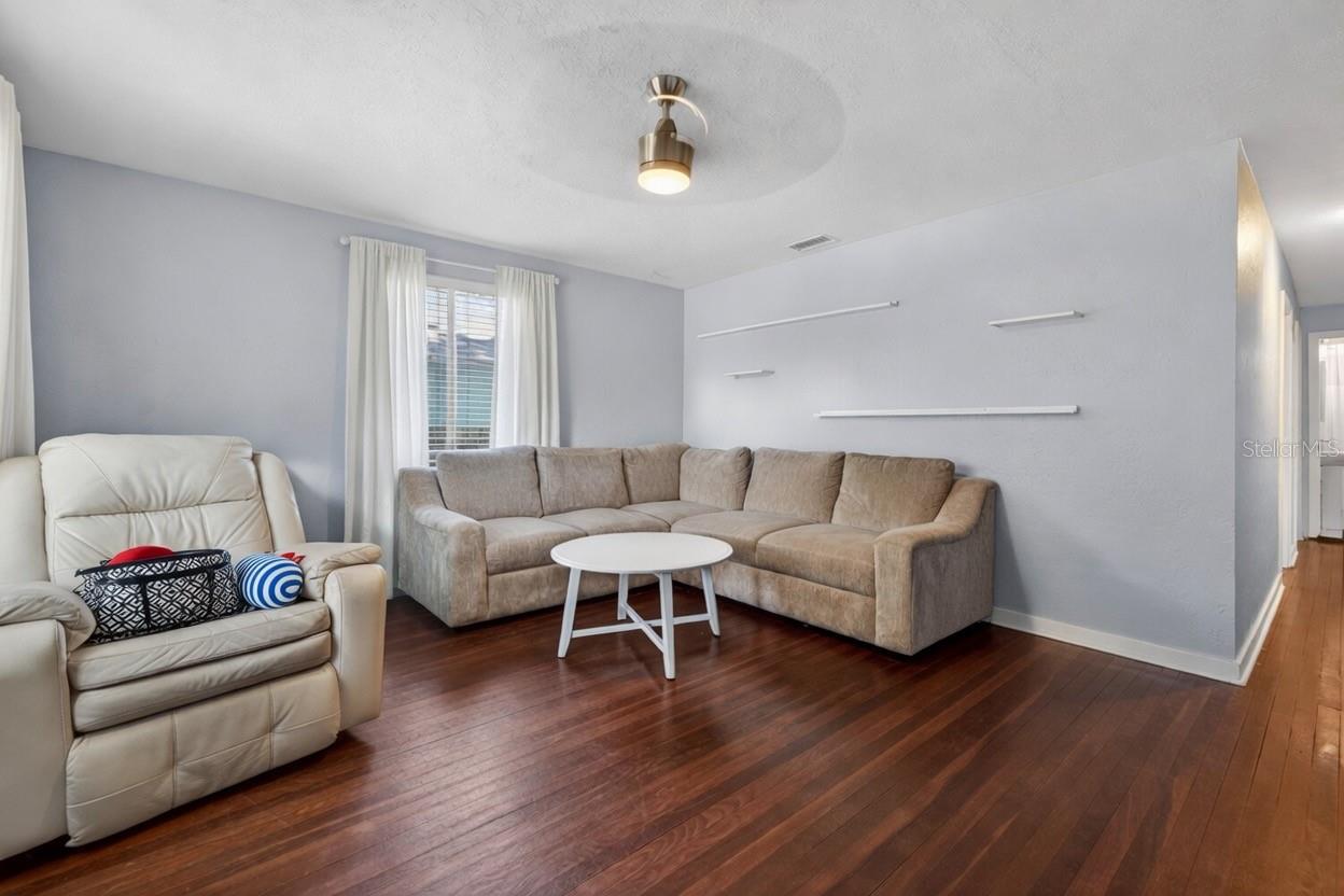 PASADENA HEIGHTS - Residential