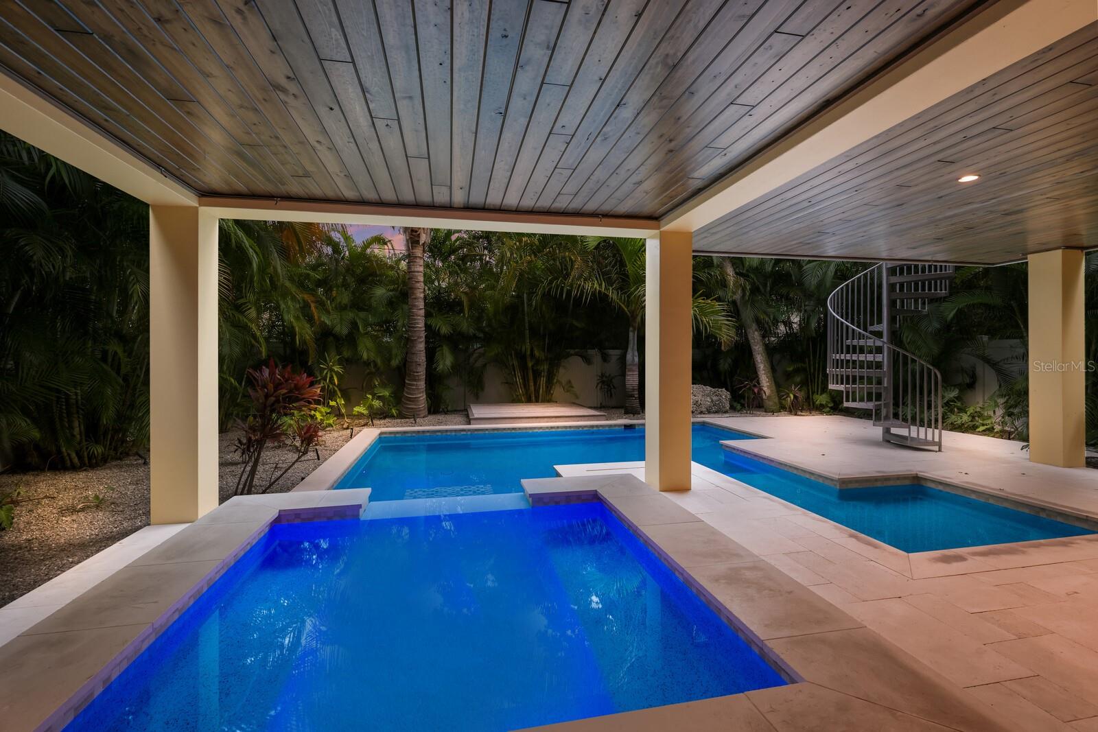 ANNA MARIA BEACH - Residential