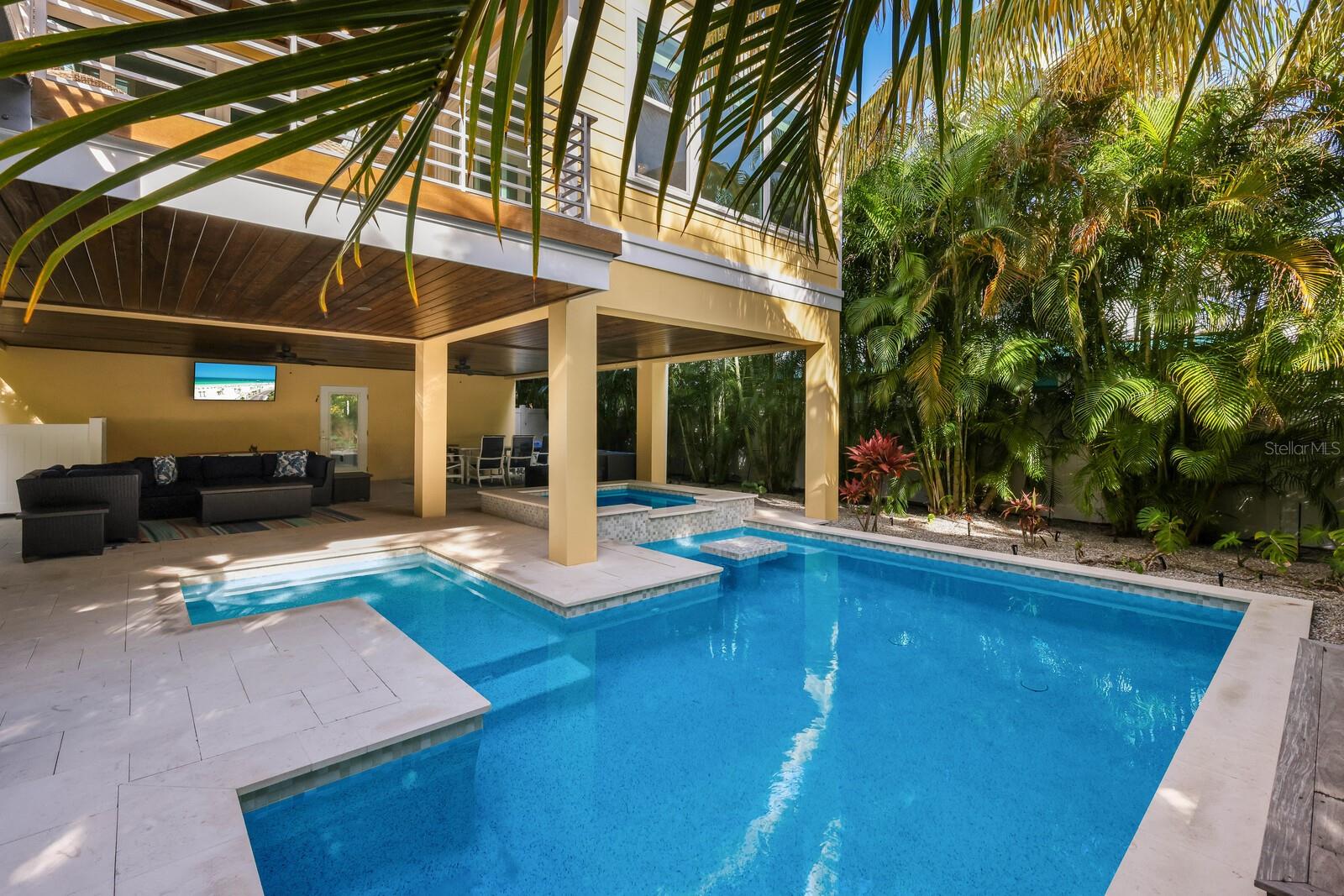 ANNA MARIA BEACH - Residential
