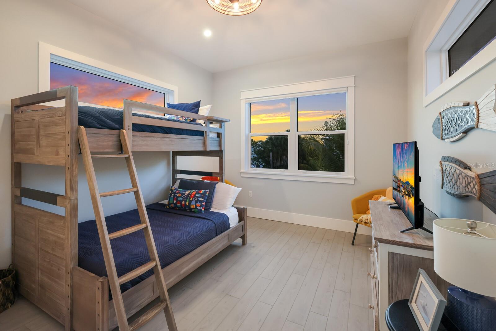 ANNA MARIA BEACH - Residential