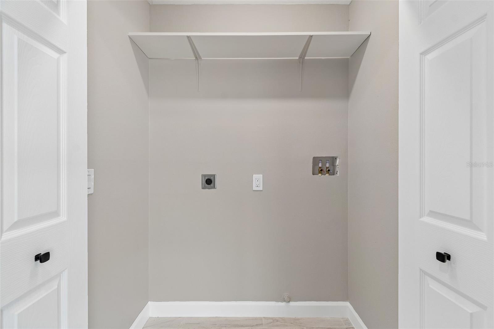 APOLLO BEACH UNIT TWO - Residential