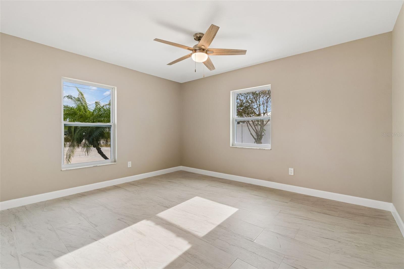 APOLLO BEACH UNIT TWO - Residential