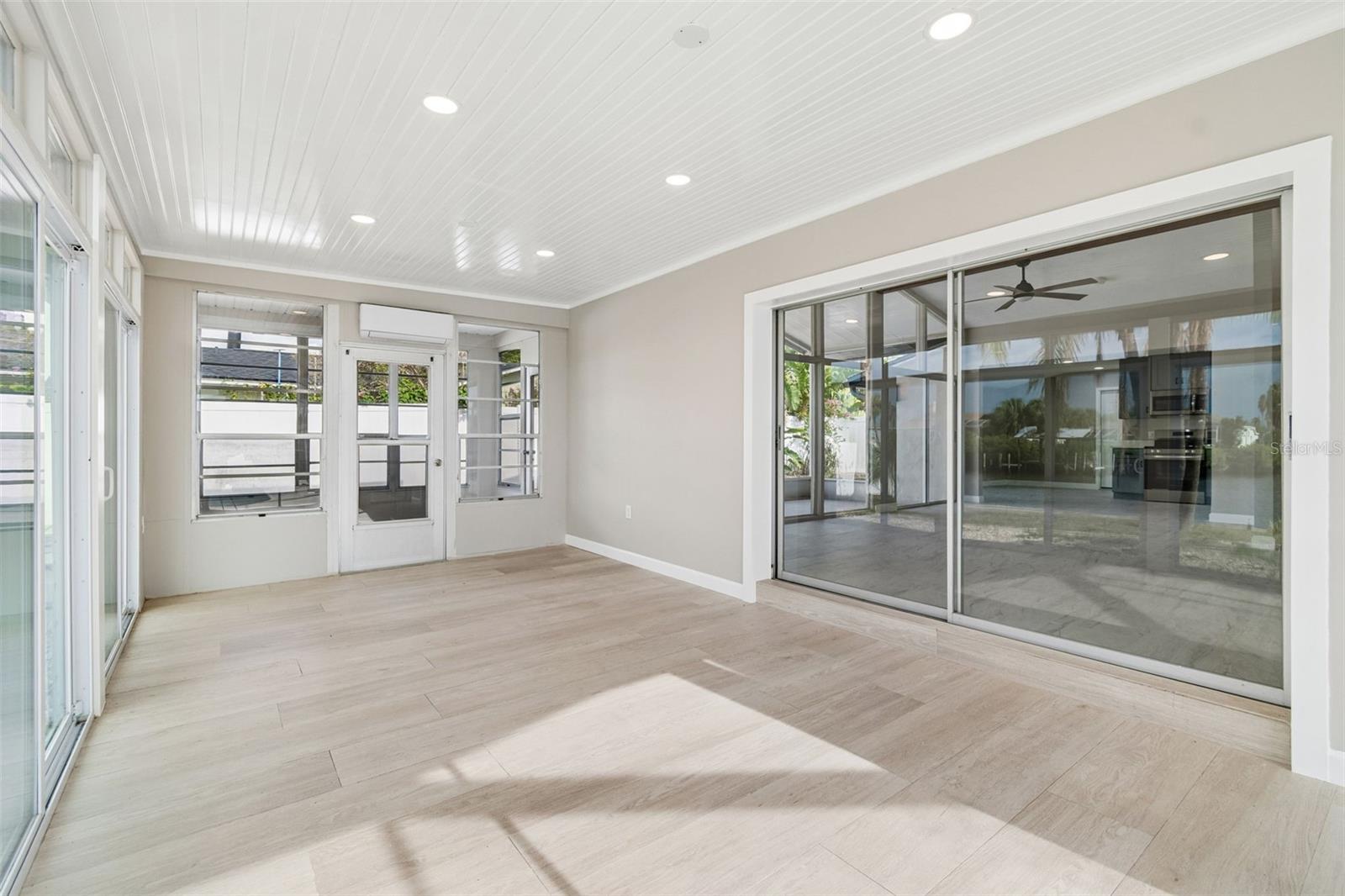 APOLLO BEACH UNIT TWO - Residential