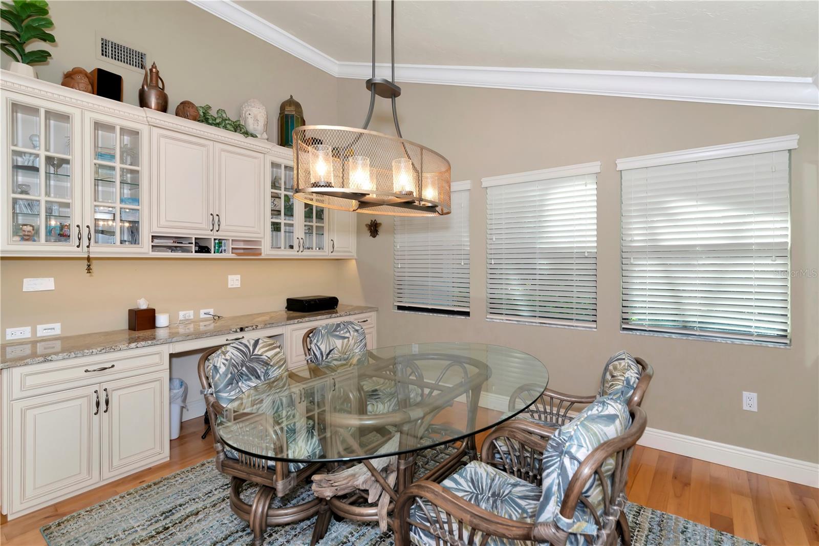 HIDDEN OAKS ESTATES - Residential