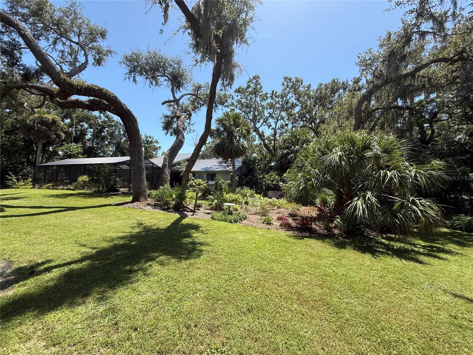 HIDDEN OAKS ESTATES - Residential