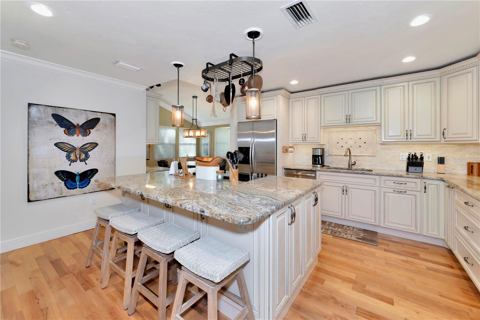 HIDDEN OAKS ESTATES - Residential