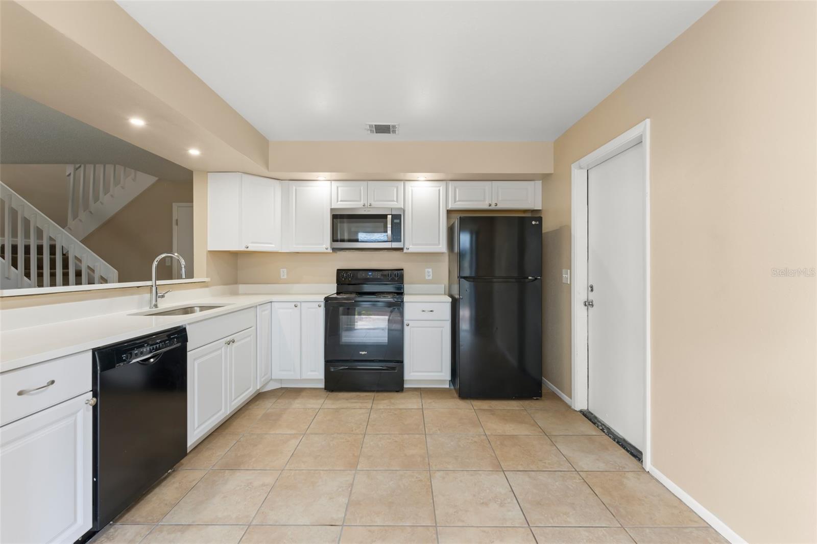 PHEASANT RUN AT ROSEMONT CONDO PH 2 - Residential