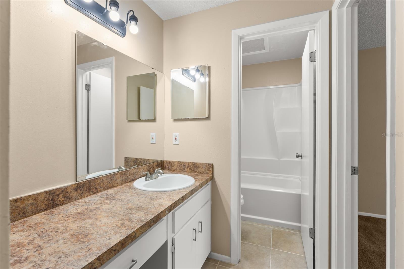 PHEASANT RUN AT ROSEMONT CONDO PH 2 - Residential
