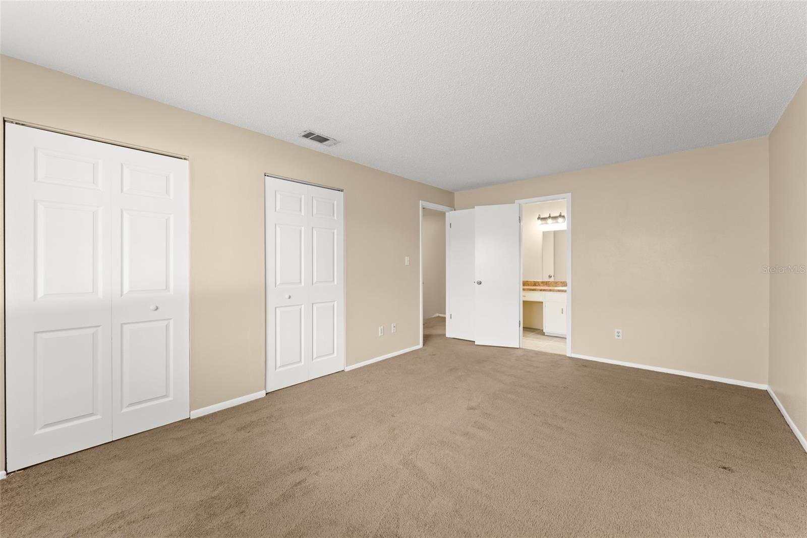 PHEASANT RUN AT ROSEMONT CONDO PH 2 - Residential