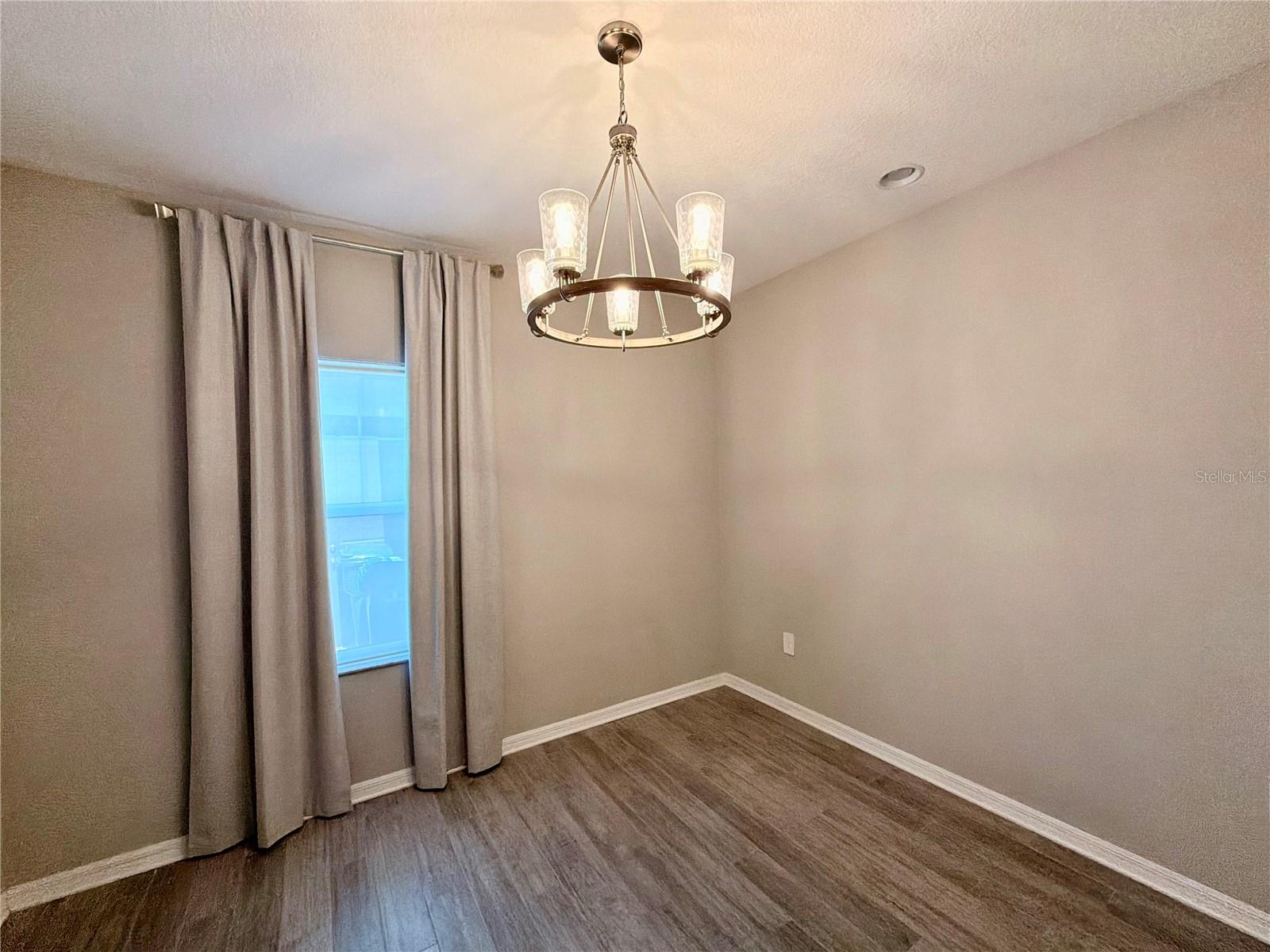 PROMENADE ESTATES PH II - Residential Lease
