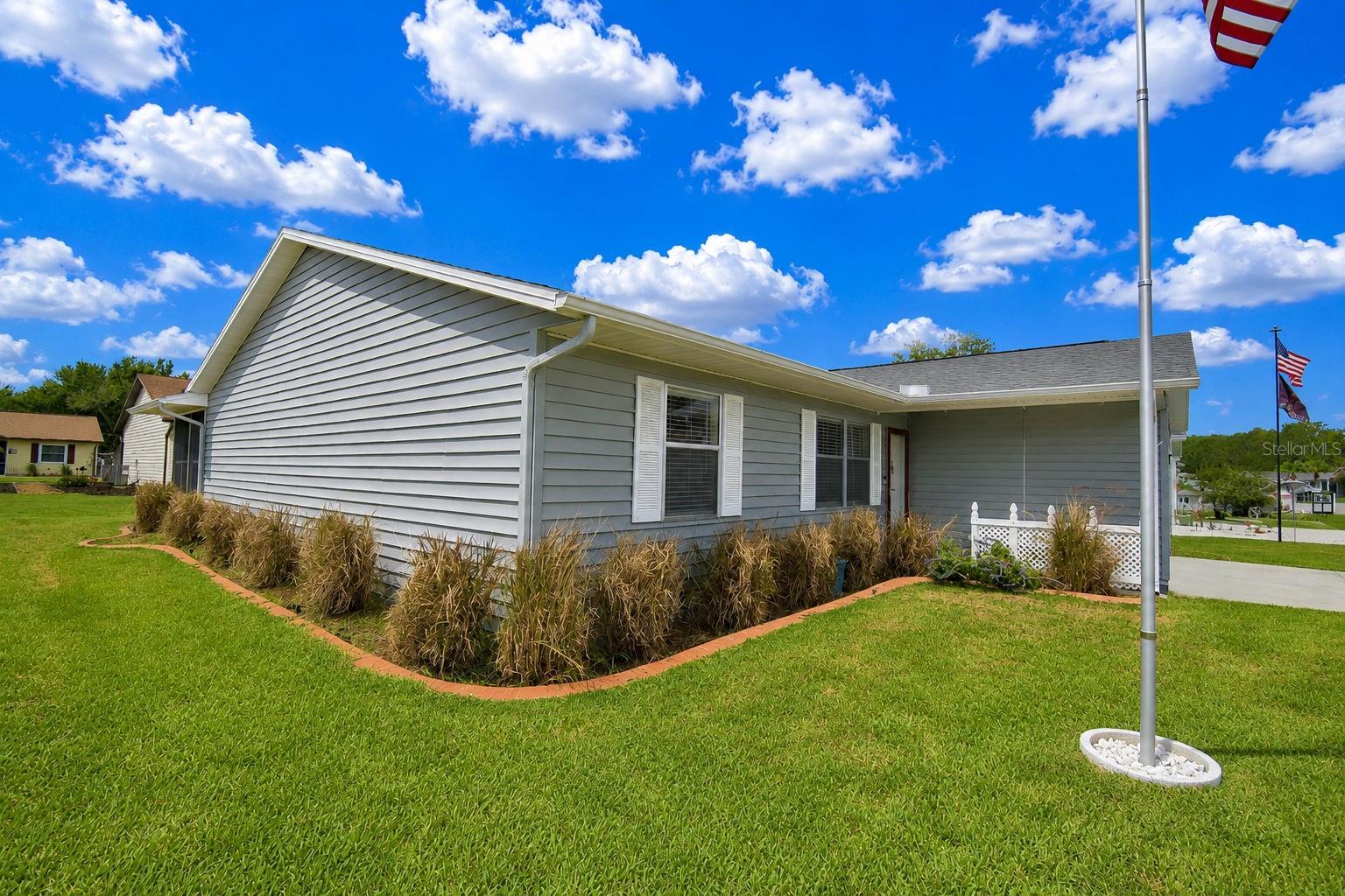 COLONNADES PH 01 - Residential
