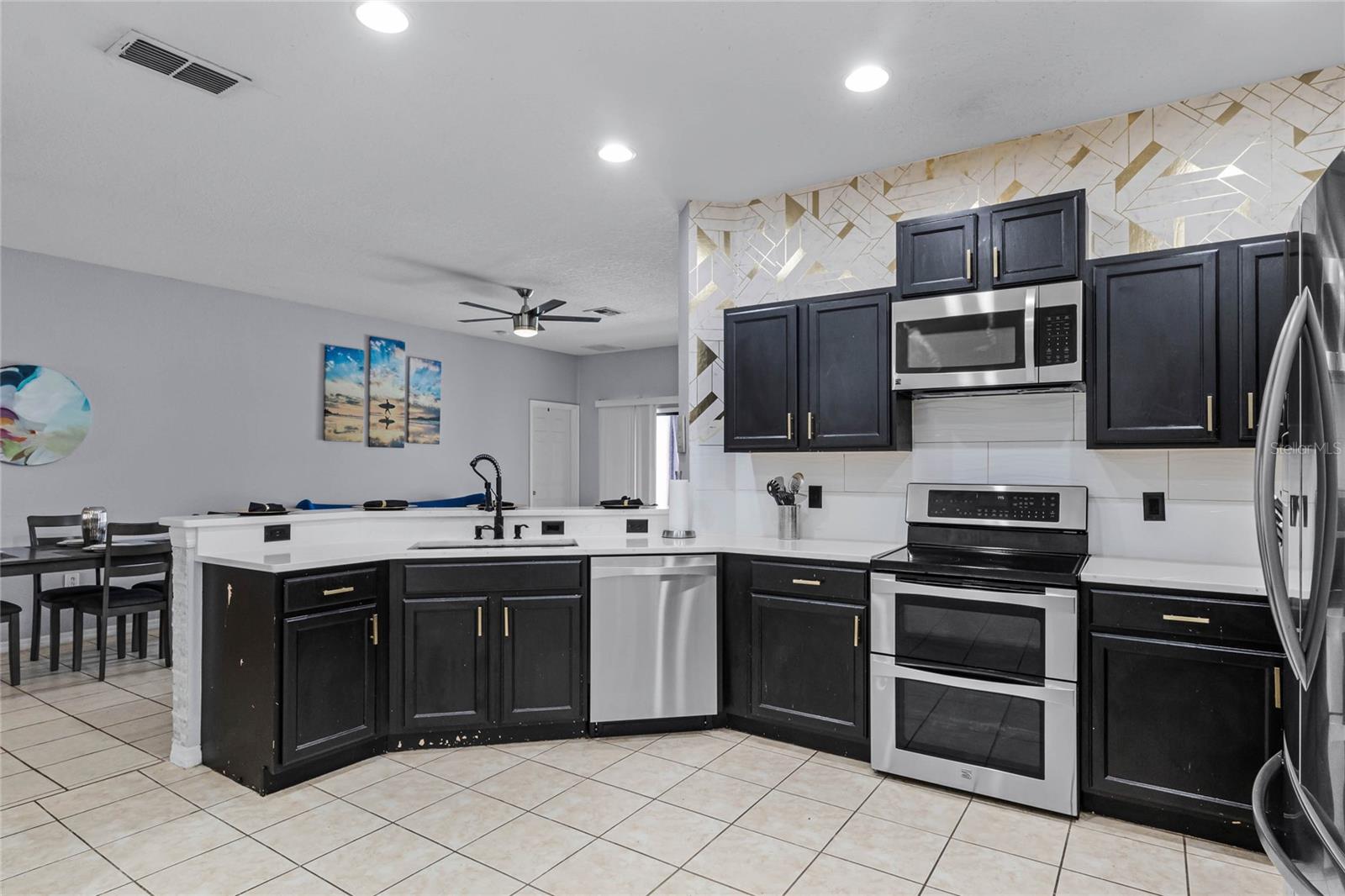 HIGH GROVE UNIT 01 LT 01 PB 50 PG 19-20 - Residential