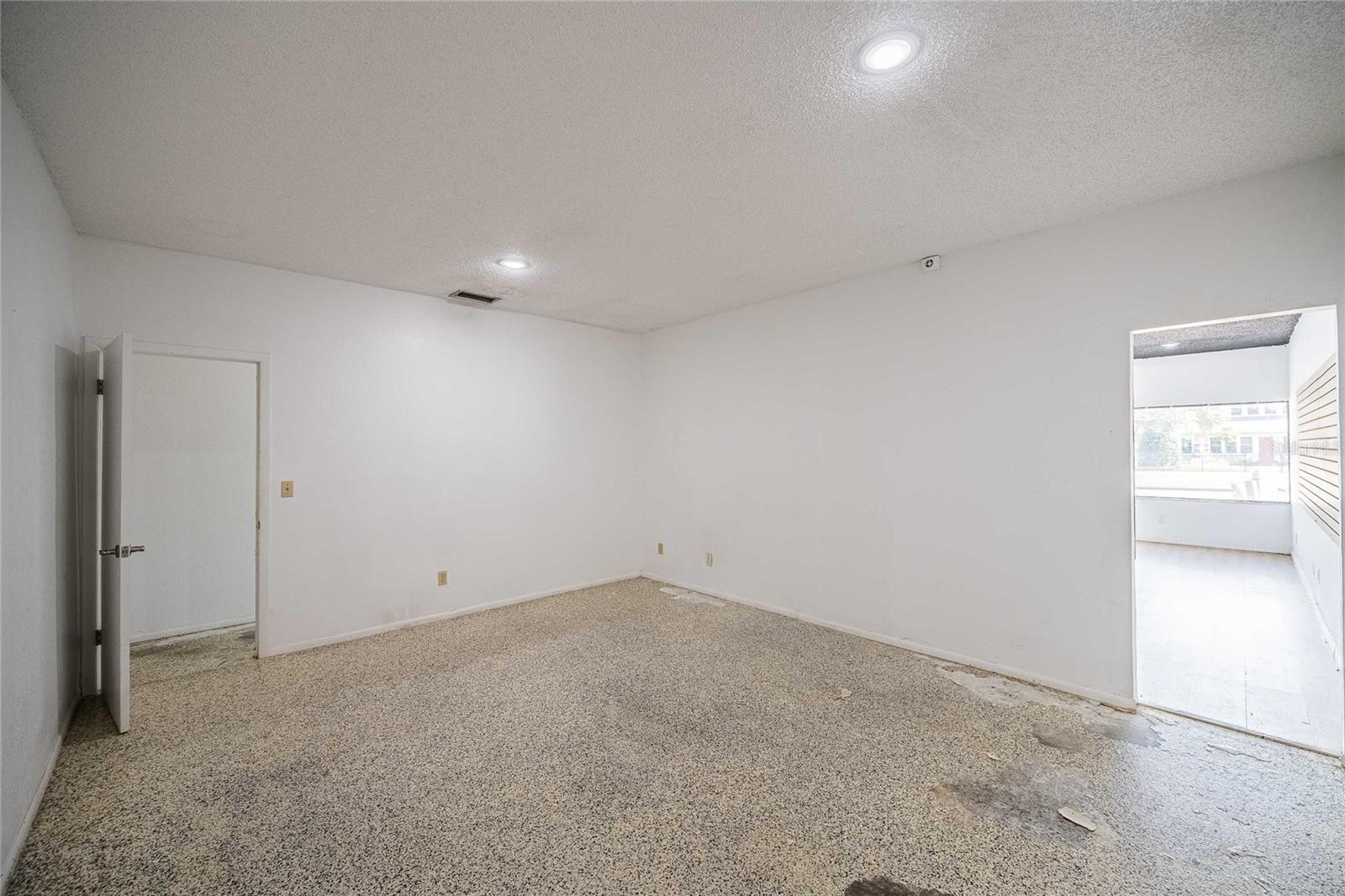 WINTER HAVEN HEIGHTS - Commercial Lease