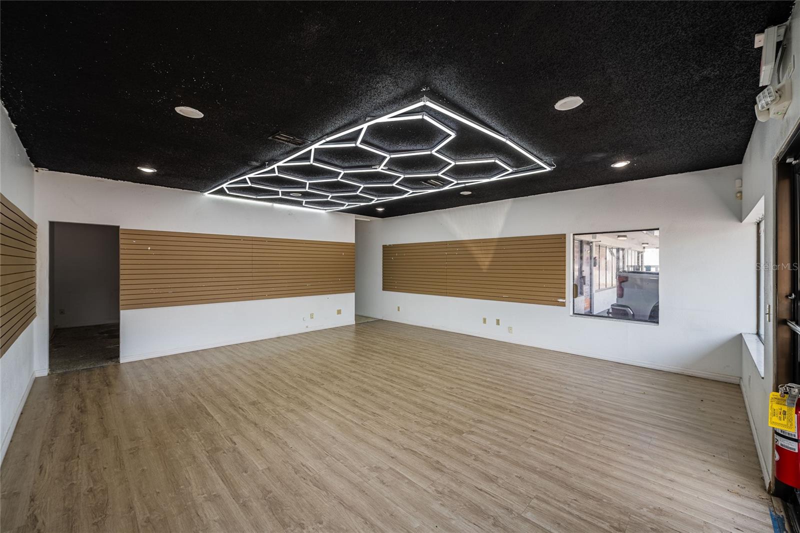 WINTER HAVEN HEIGHTS - Commercial Lease