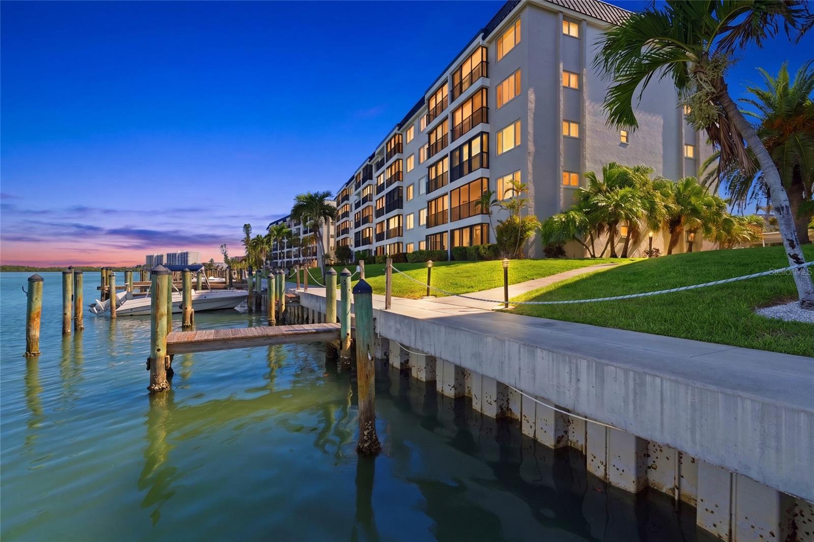 SUNRISE COVE SEC 3 - Residential