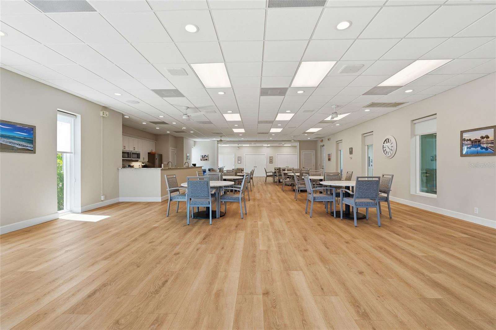 SUNRISE COVE SEC 3 - Residential