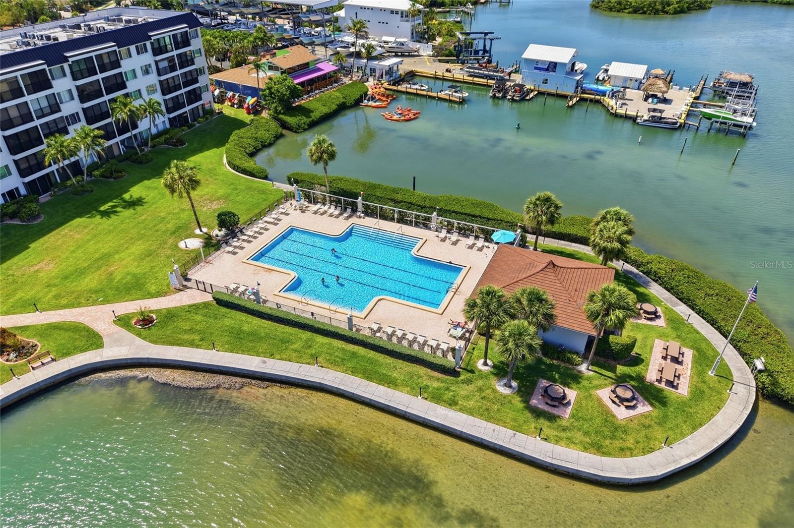 SUNRISE COVE SEC 3 - Residential
