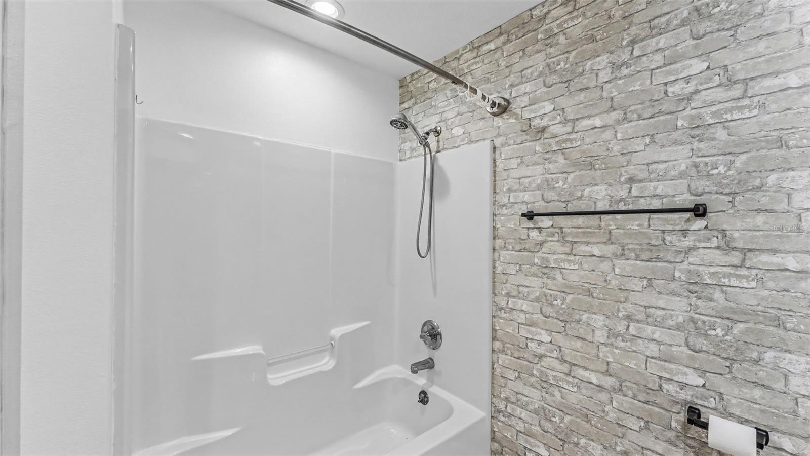 EAGLEBROOKE PH 02 - Residential