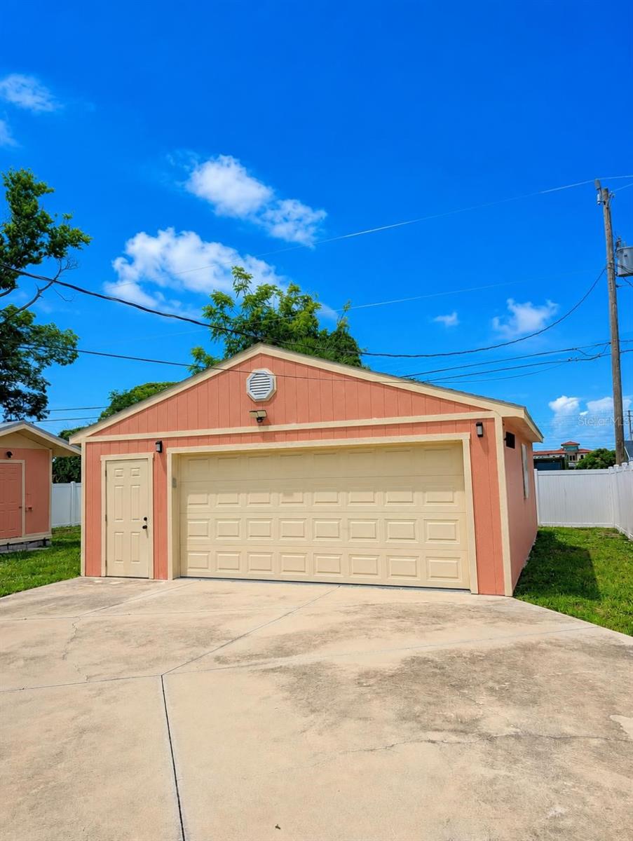 NORTH EDGEWOOD SEC OF VENICE - Residential
