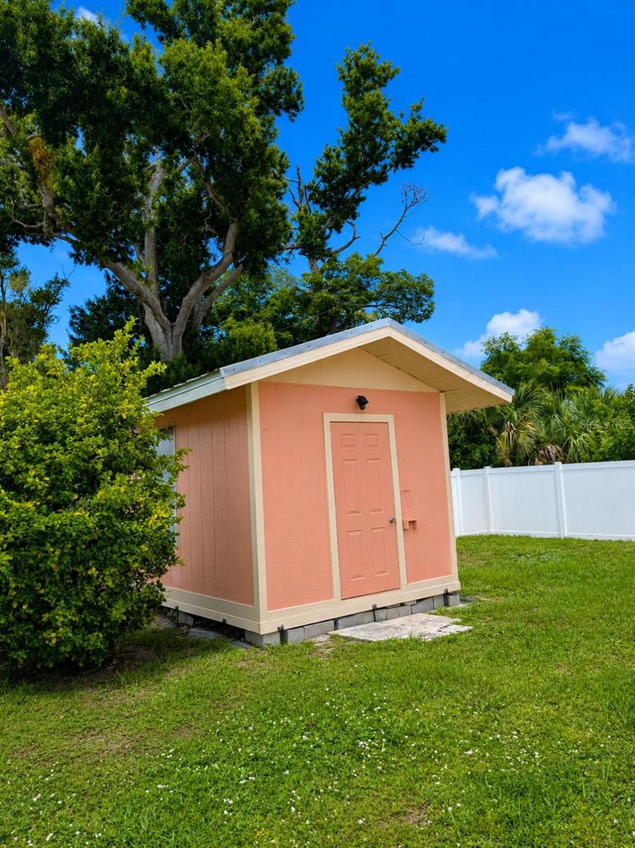 NORTH EDGEWOOD SEC OF VENICE - Residential