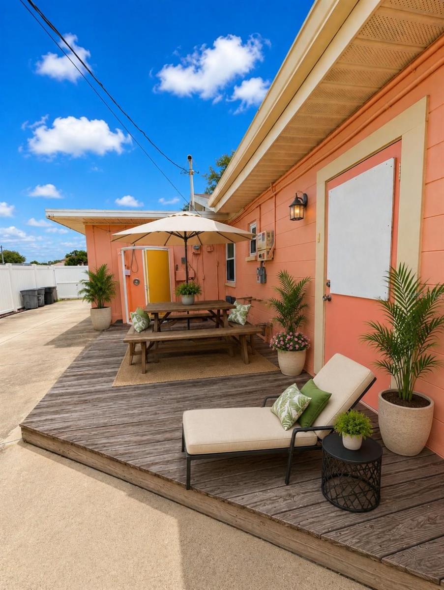NORTH EDGEWOOD SEC OF VENICE - Residential