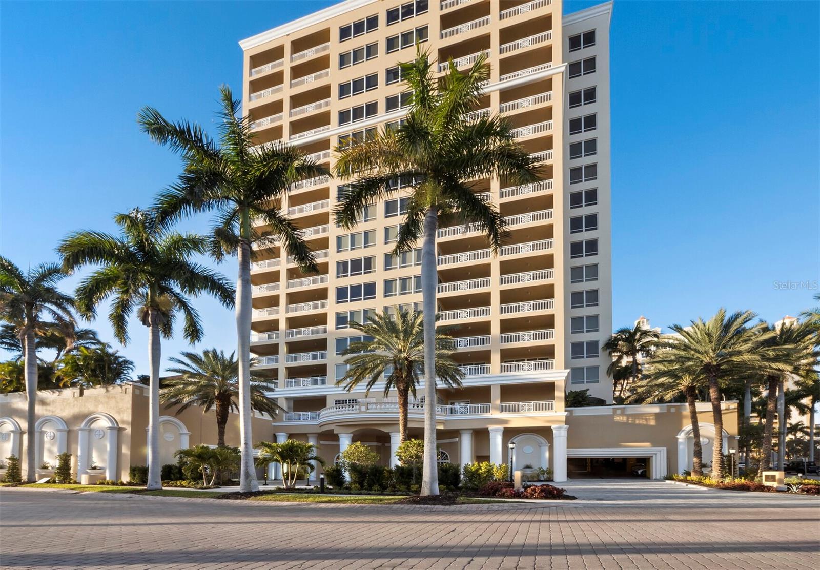 THE TOWER RESIDENCES - Residential