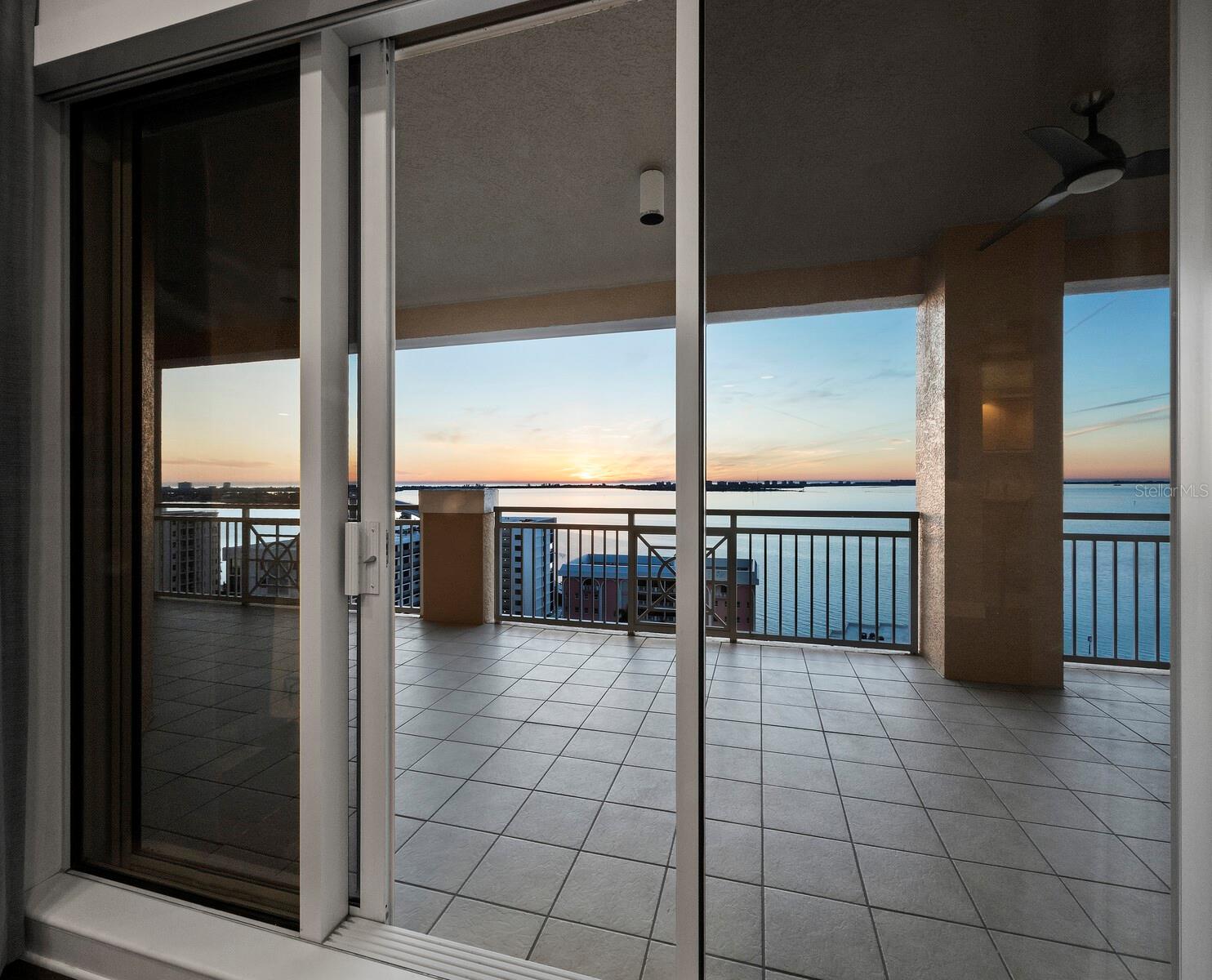 THE TOWER RESIDENCES - Residential