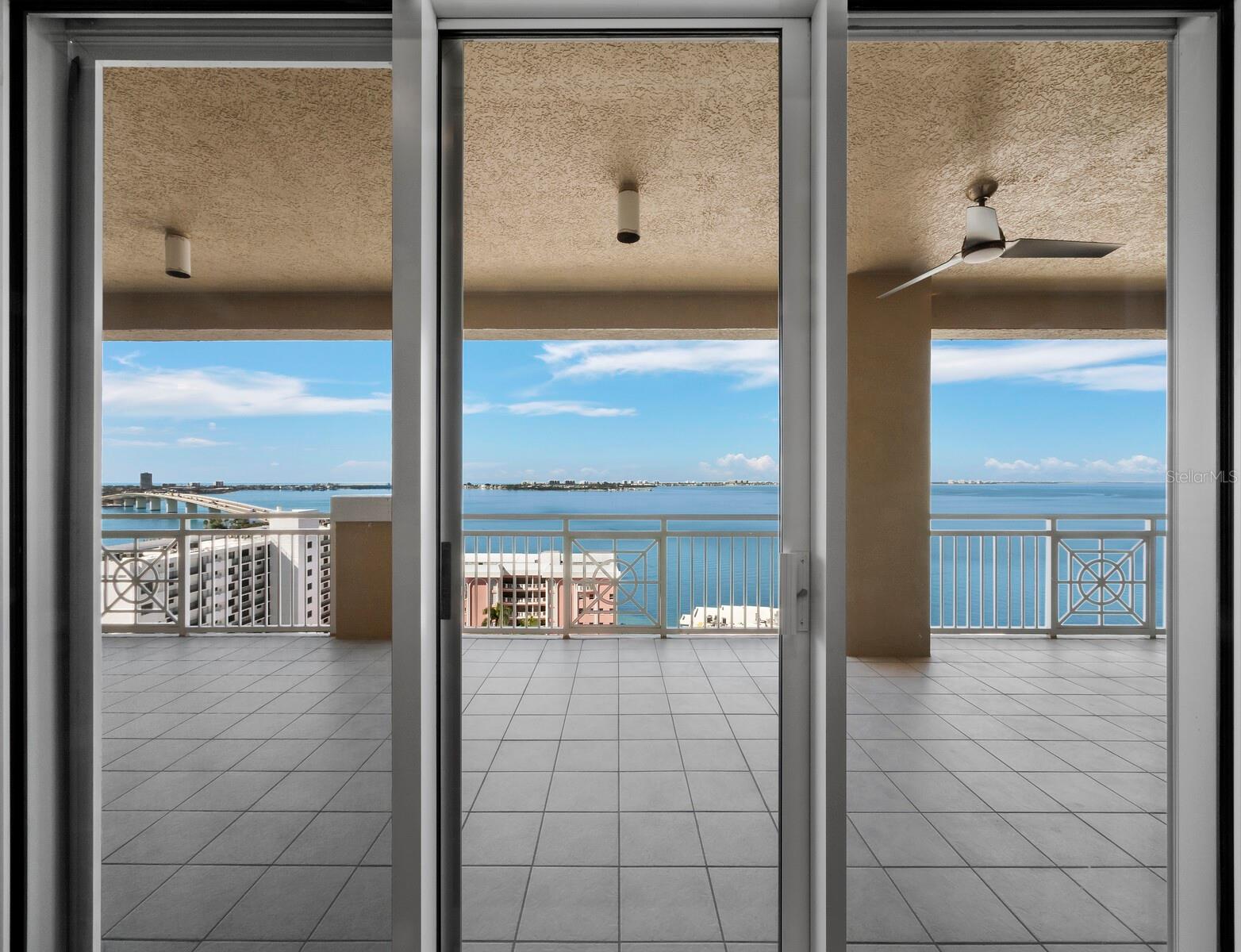 THE TOWER RESIDENCES - Residential