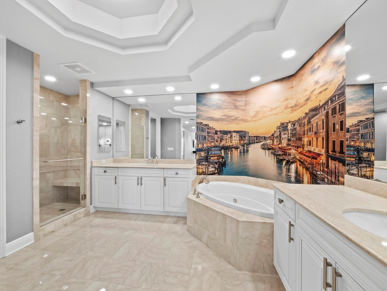 THE TOWER RESIDENCES - Residential