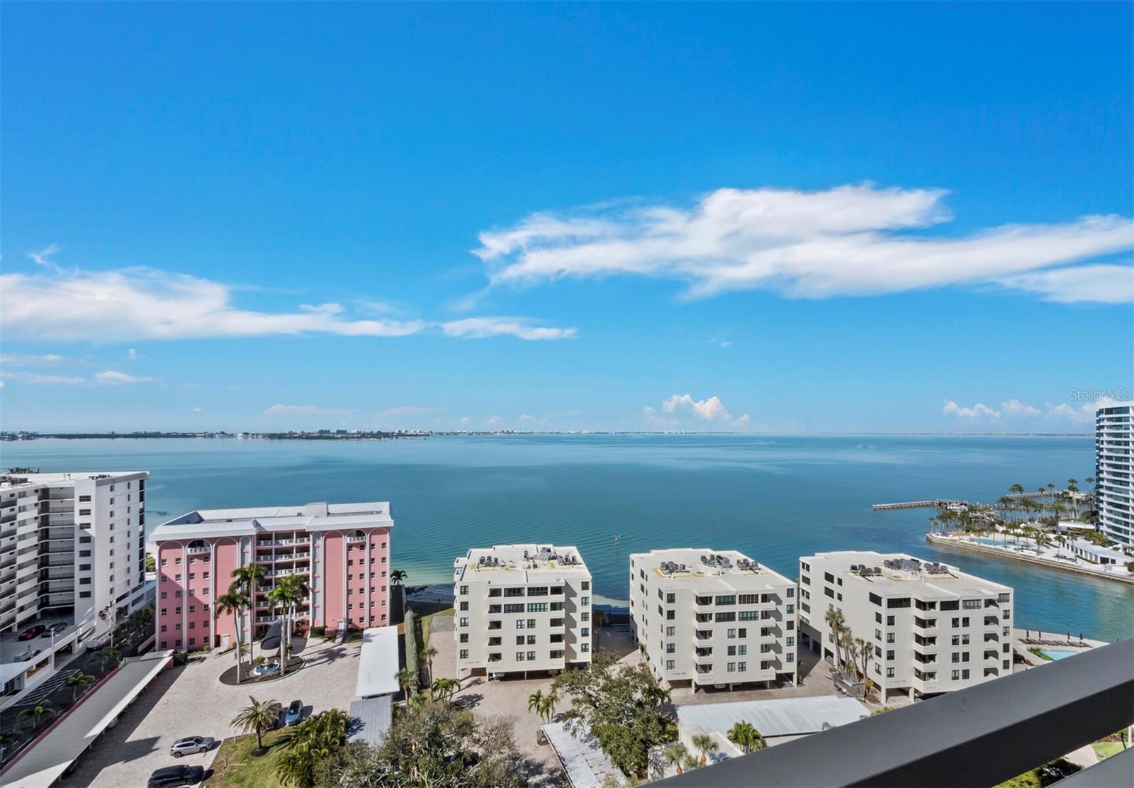 THE TOWER RESIDENCES - Residential