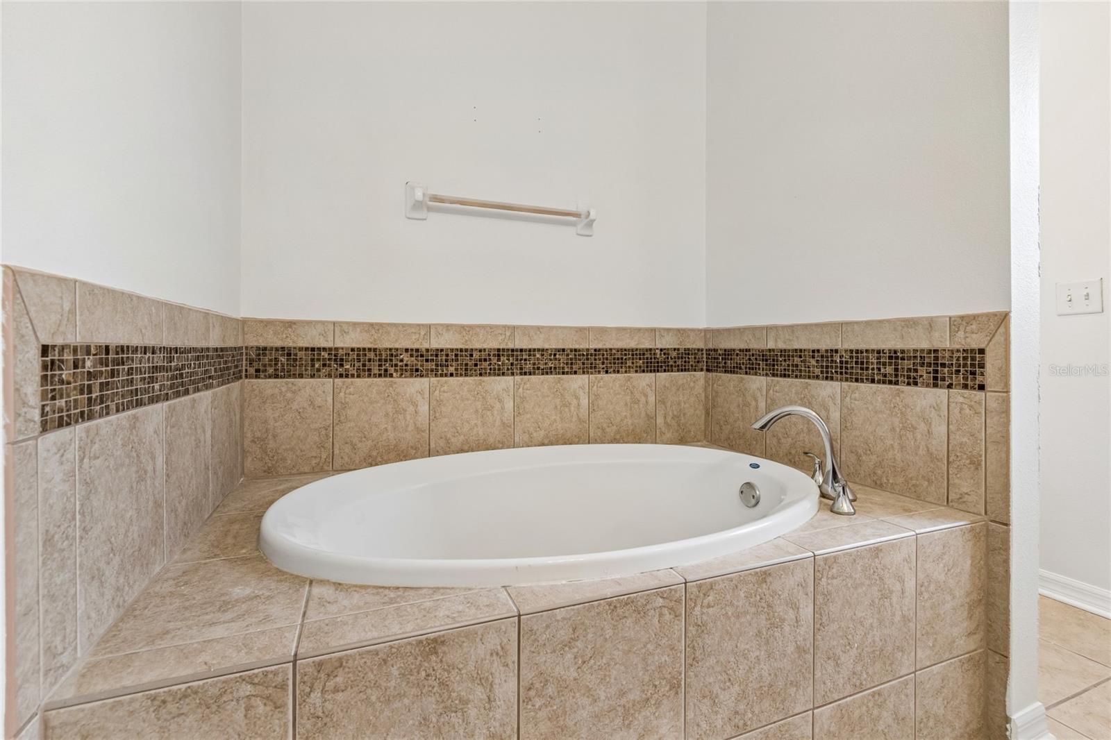 COLLEGE CHASE PH 1 - Residential