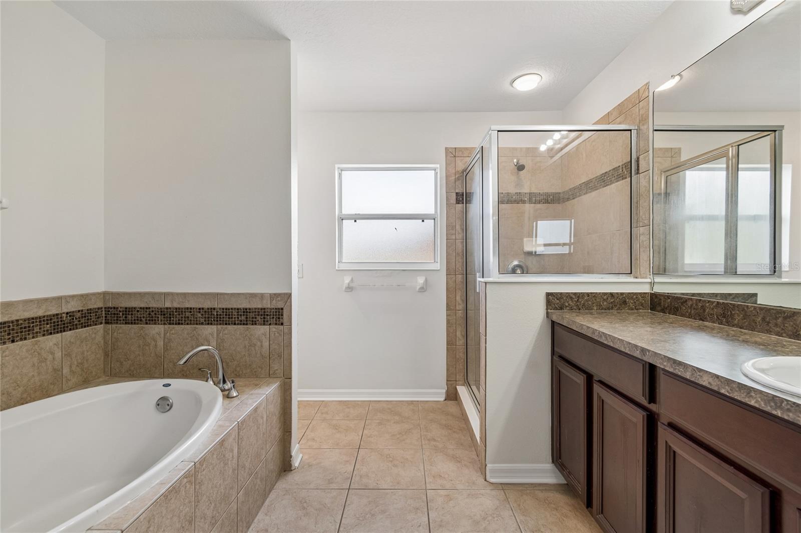 COLLEGE CHASE PH 1 - Residential
