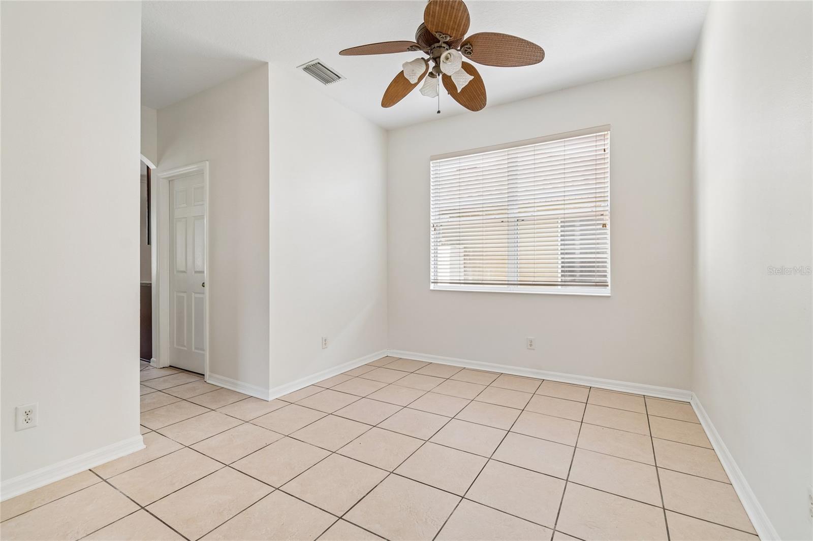 COLLEGE CHASE PH 1 - Residential