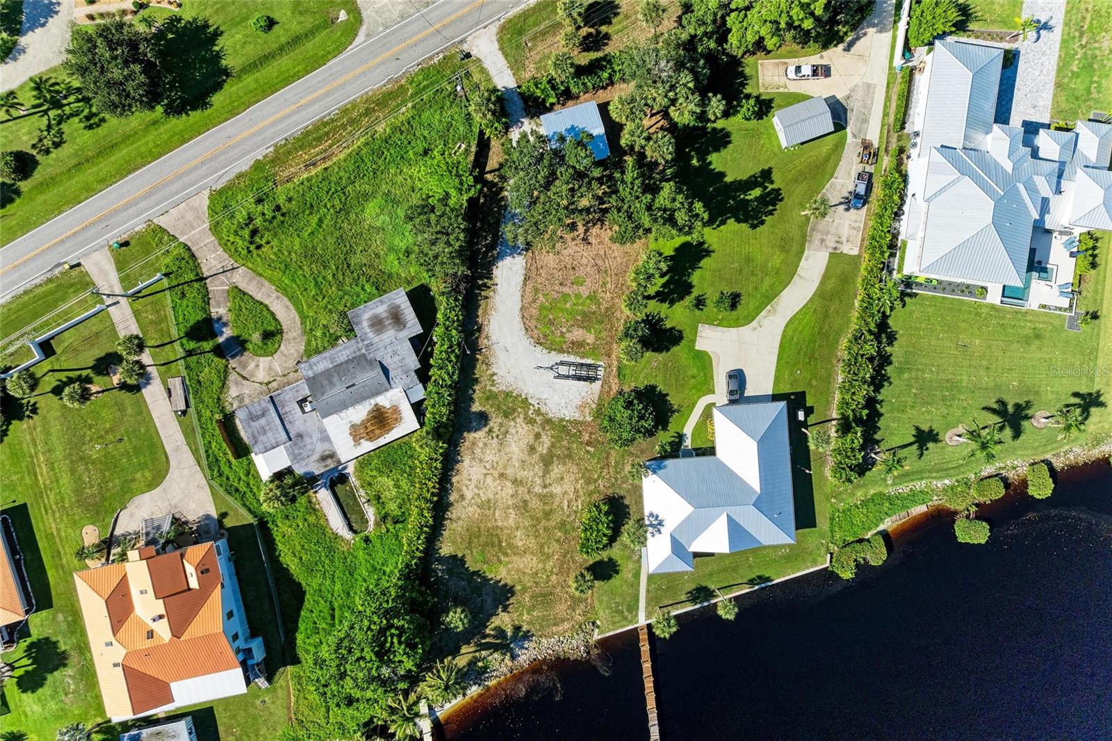 PUNTA GORDA ISLES - Land