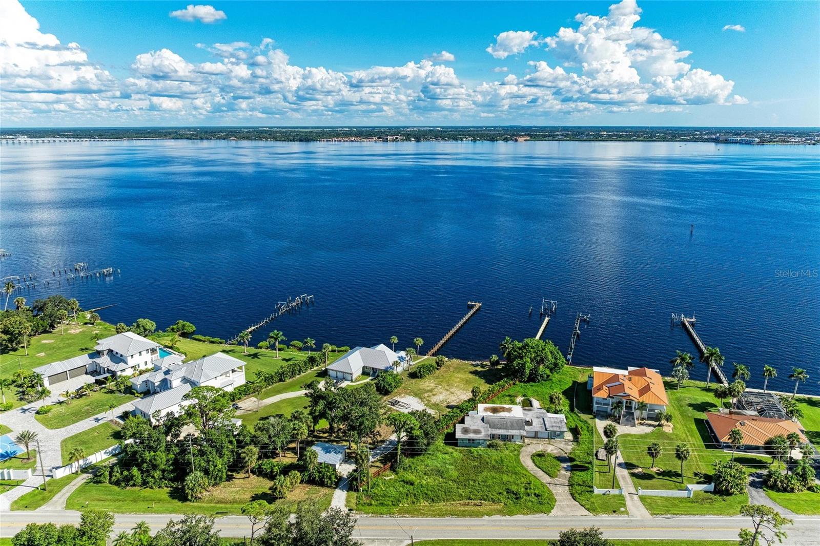 PUNTA GORDA ISLES - Land