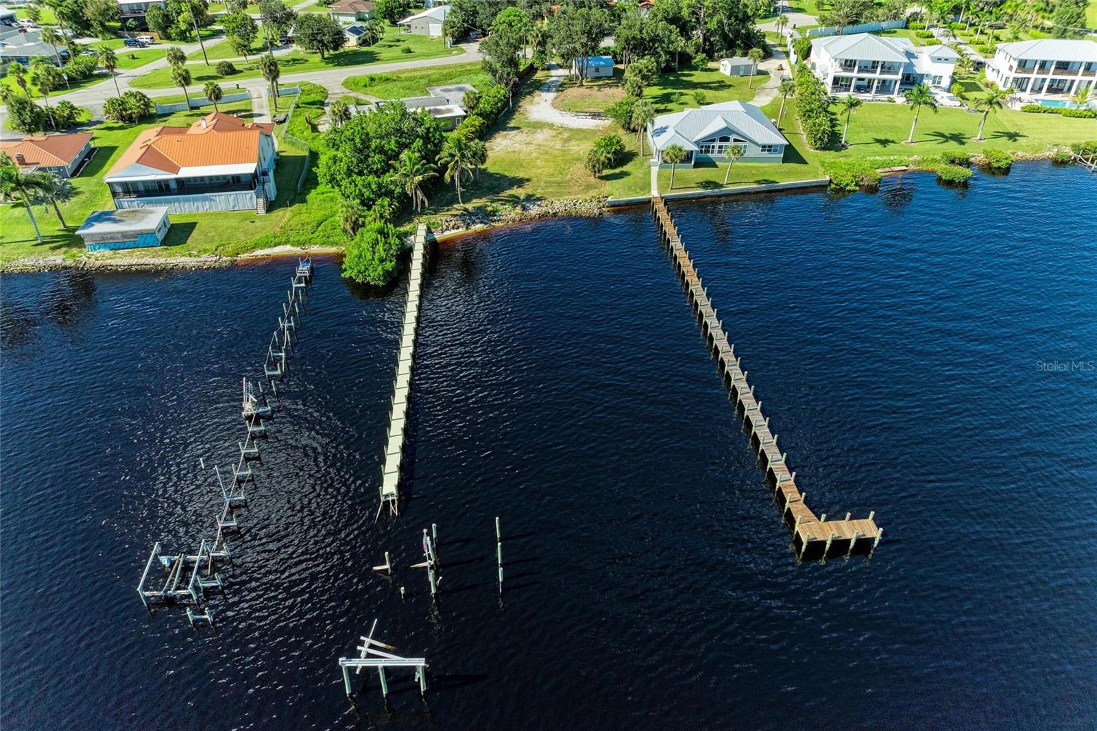 PUNTA GORDA ISLES - Land