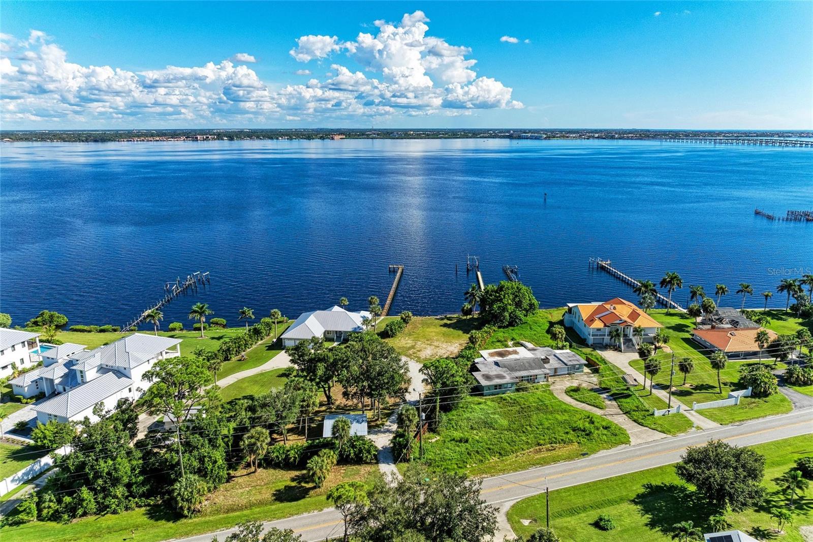 PUNTA GORDA ISLES - Land