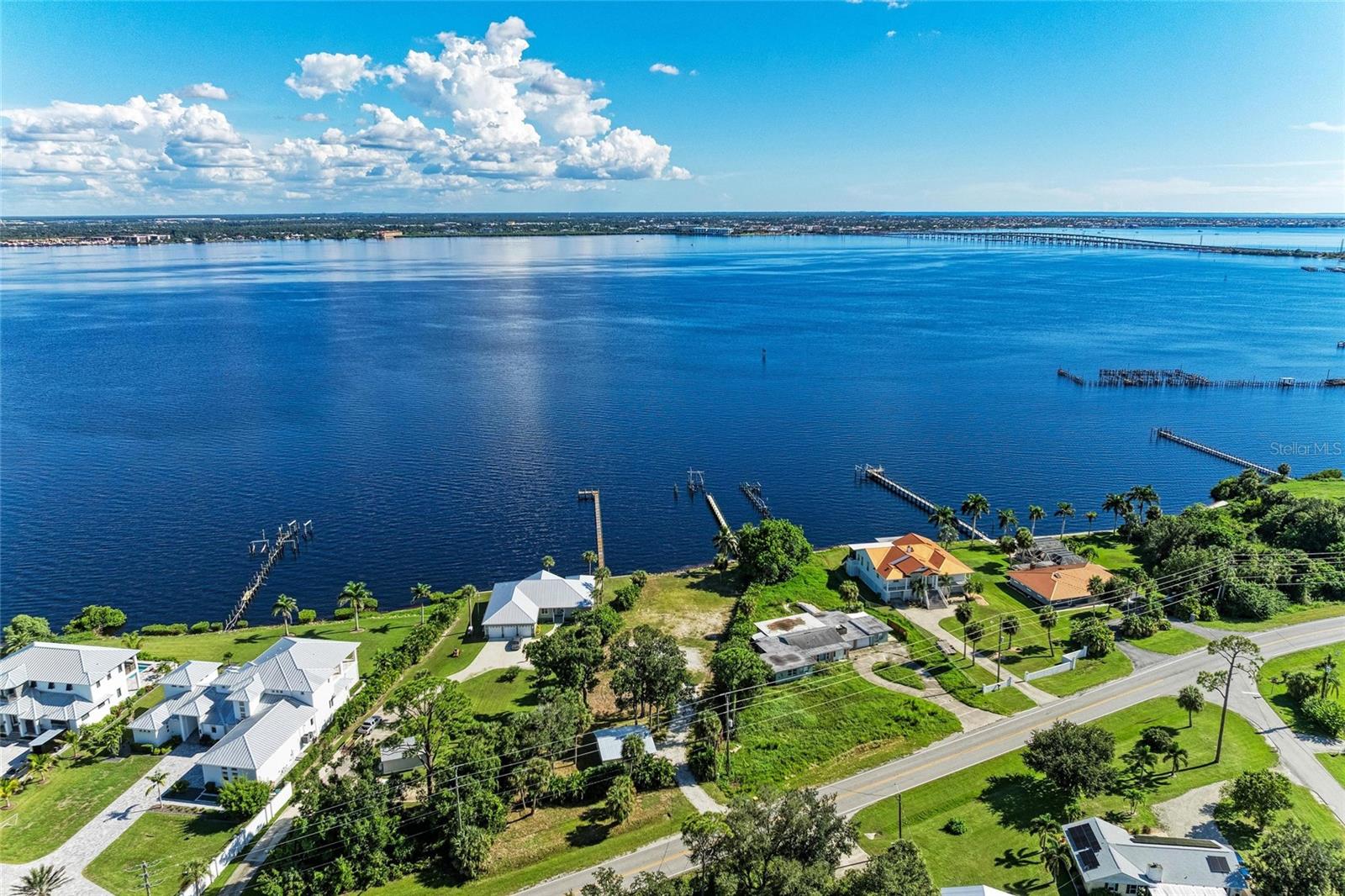 PUNTA GORDA ISLES - Land