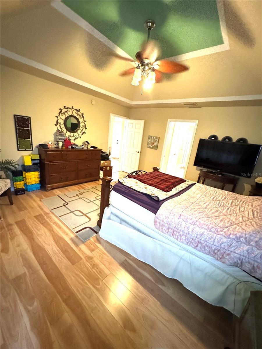 ARBOR GREENE/EMERALD LAKES - Residential