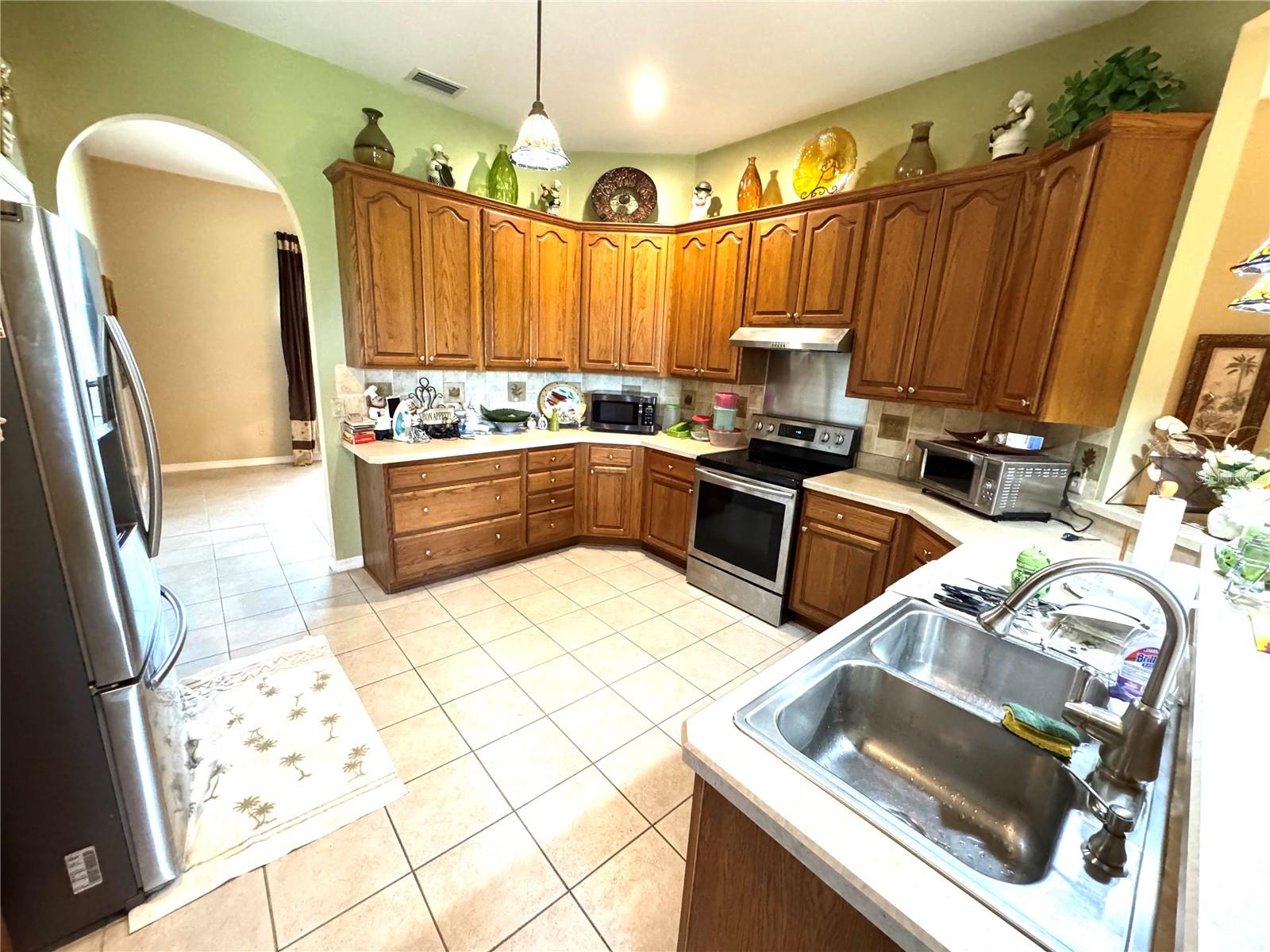 ARBOR GREENE/EMERALD LAKES - Residential