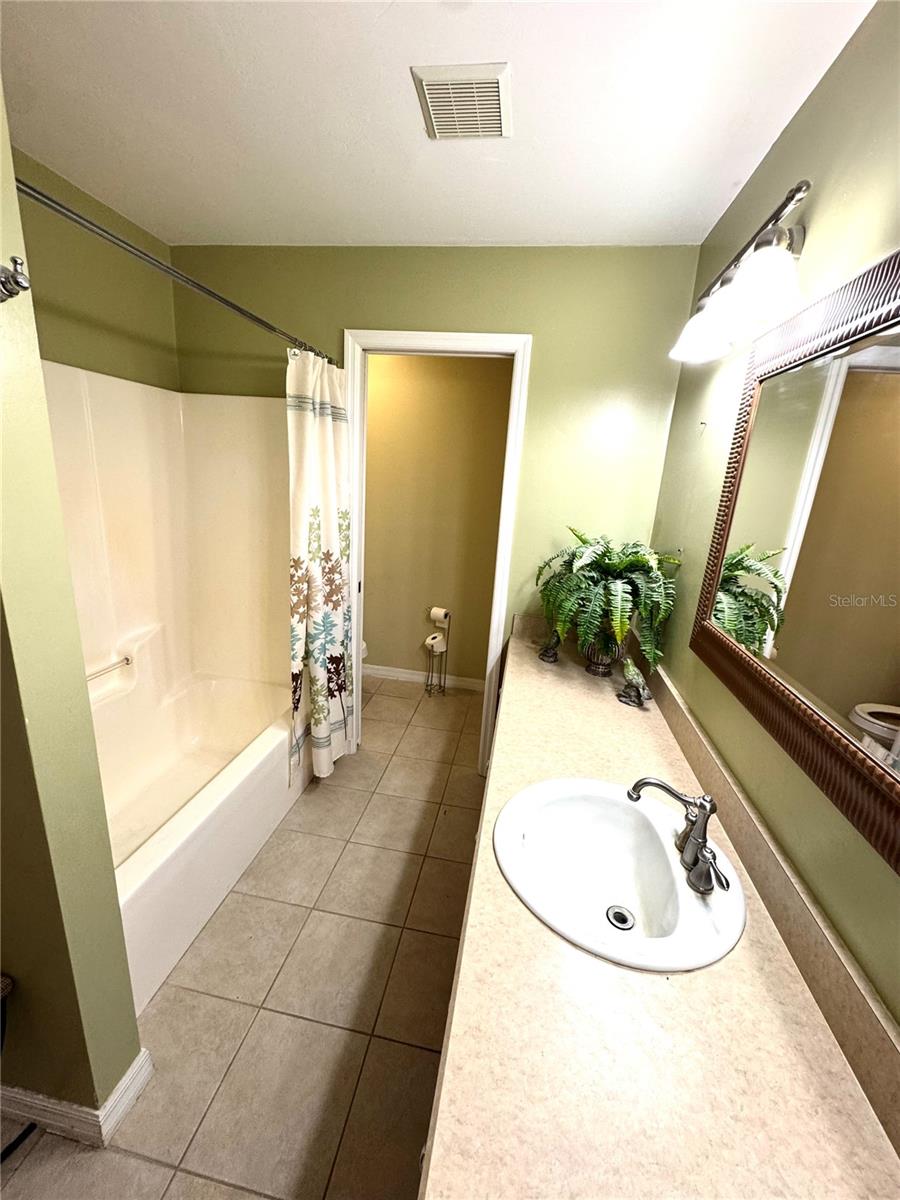 ARBOR GREENE/EMERALD LAKES - Residential