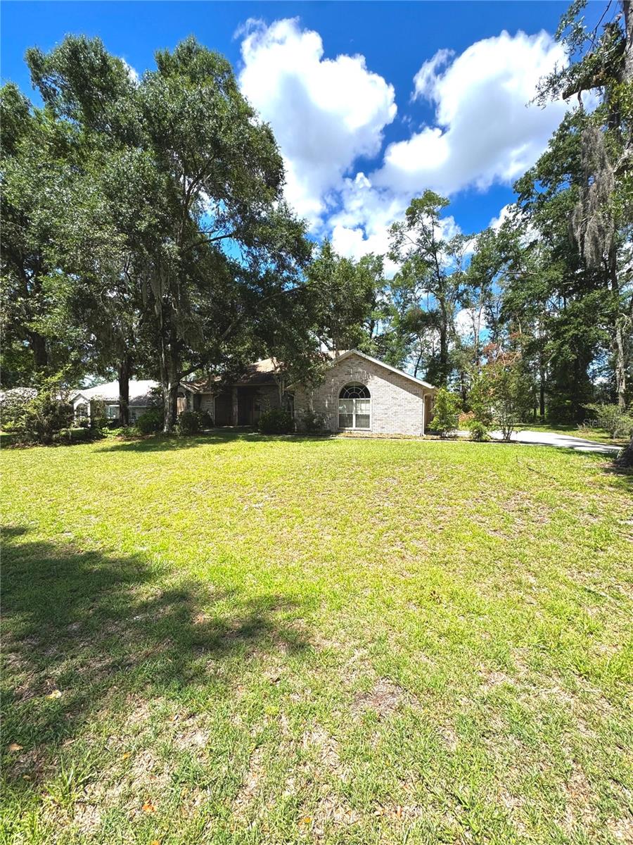 ARBOR GREENE/EMERALD LAKES - Residential