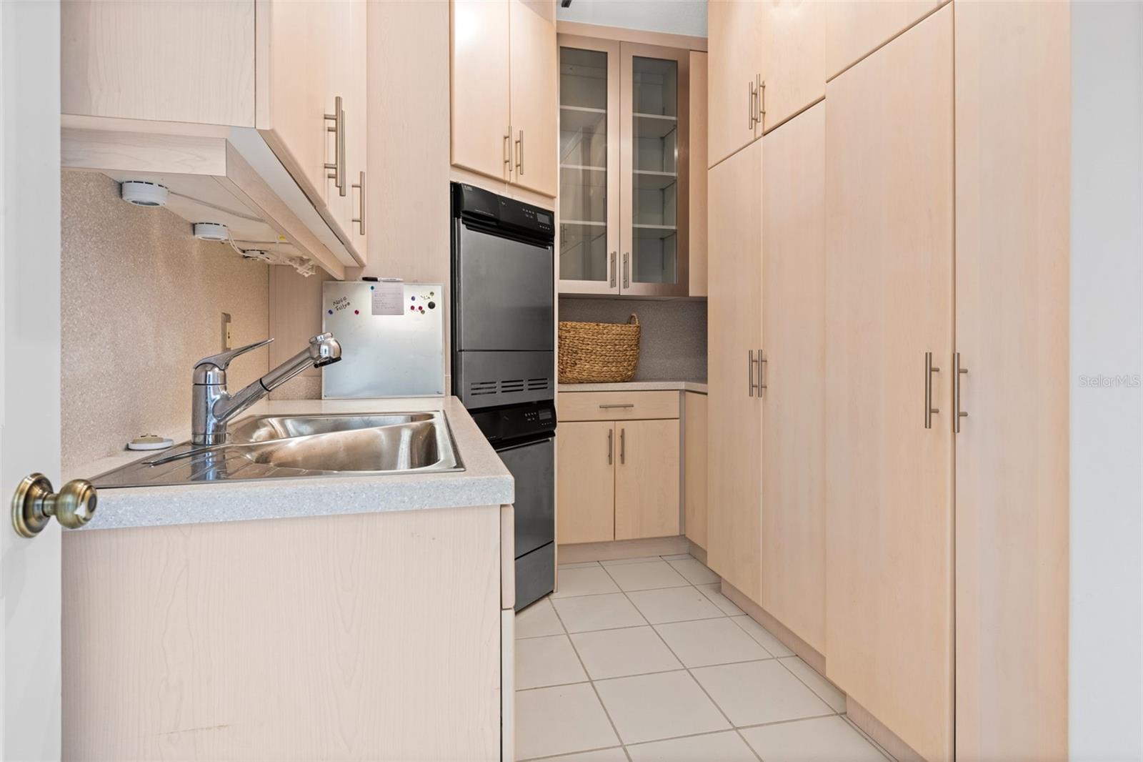 FAIRWAY VILLAGE - Residential Lease