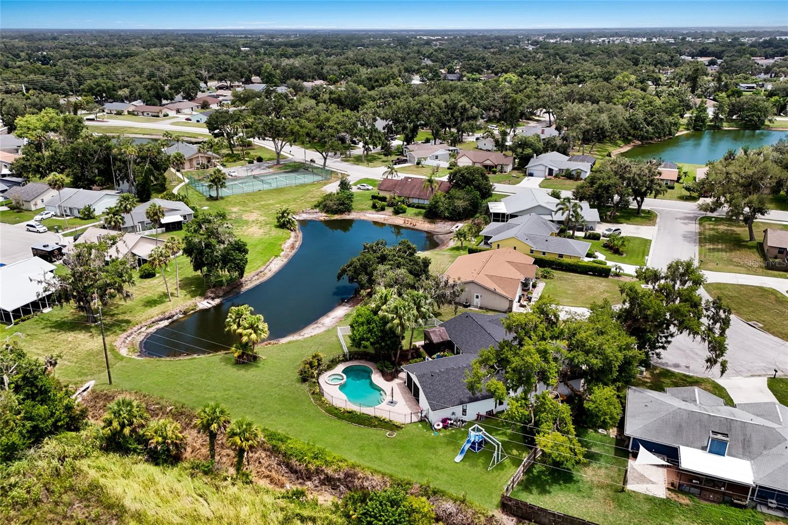VILLAGES OF THOUSAND OAKS VILLAGE IV & V - Residential